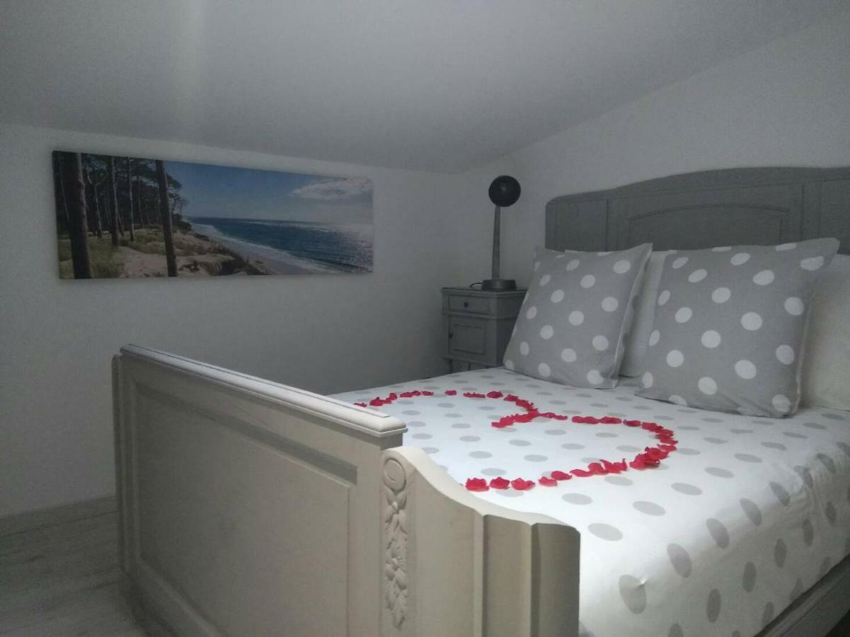 Le Clos Du Square Hébergement de vacances Rochefort-sur-Mer